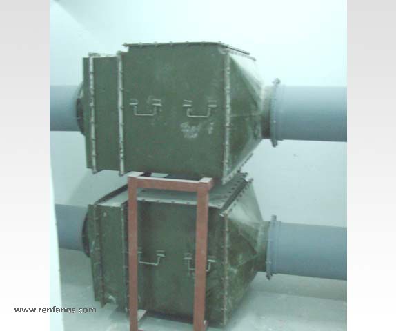 1-200512161054.jpg